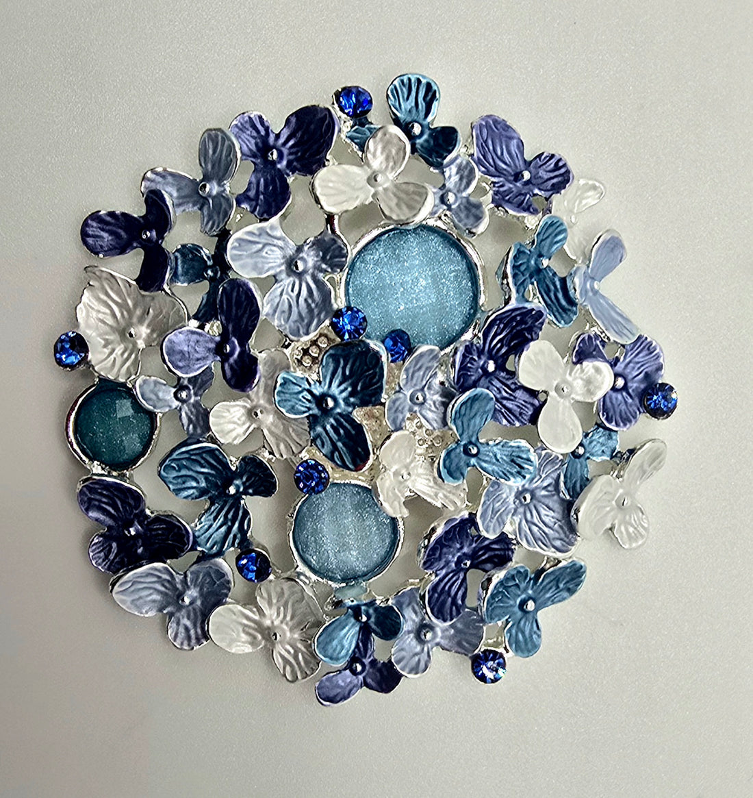 Boquete of Flowers Magnetic Brooch