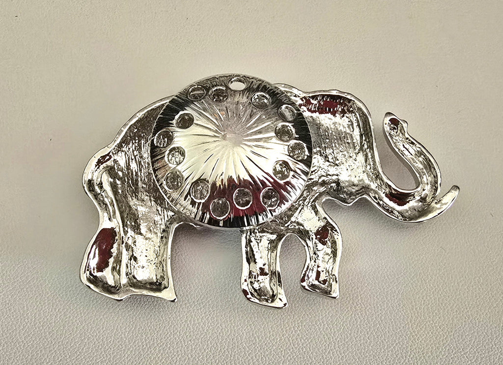 Beautiful Elephant Magnetic Brooch