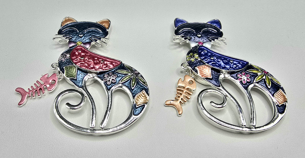 Playful CAT Magnetic Brooch
