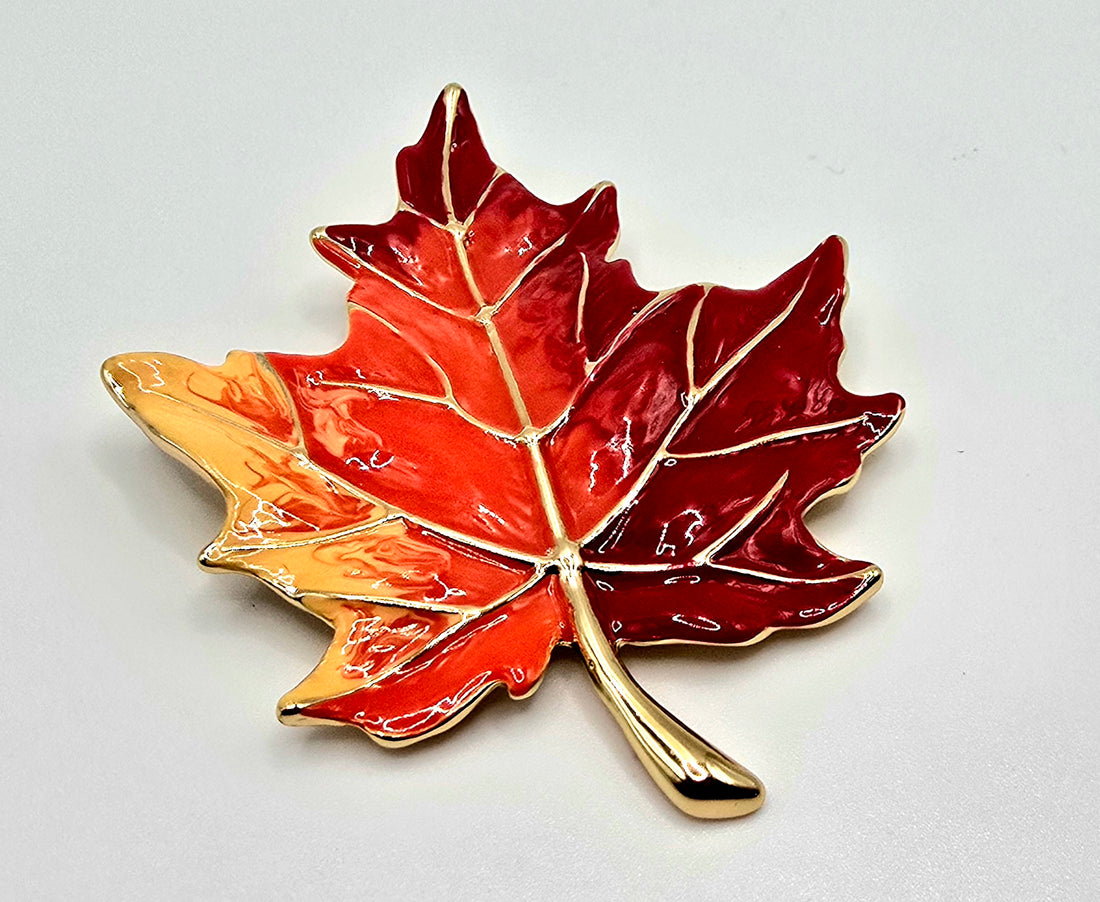 Maple Leaf Magnetic Brooch